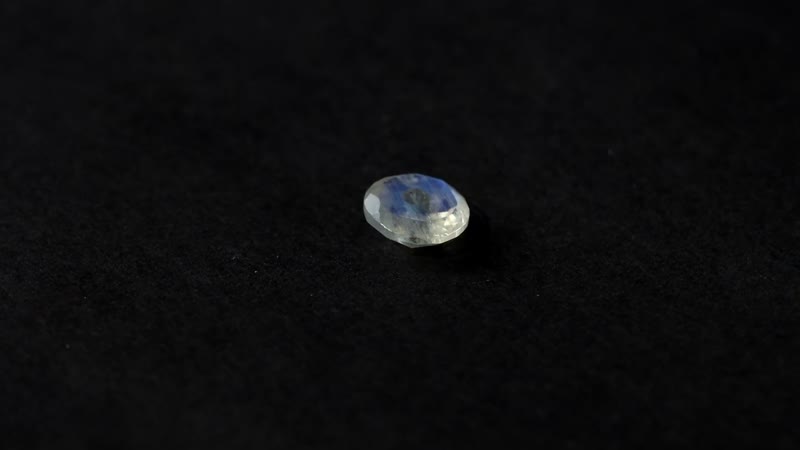 AA Rainbow Moonstone (Rnd 8 mm) 1.57 ctw
