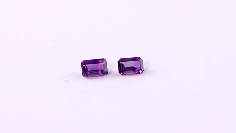 African Amethyst Set of 2 (Oct 6x4 mm) 1.03 ctw