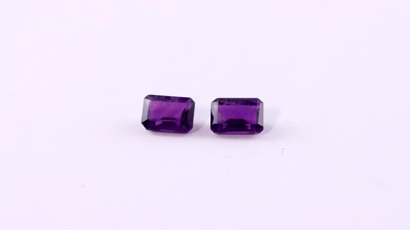 African Amethyst Set of 2 (Oct 7x5 mm) 1.76 ctw