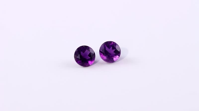 AAA African Amethyst (Rnd 6 mm) 1.38 ctw