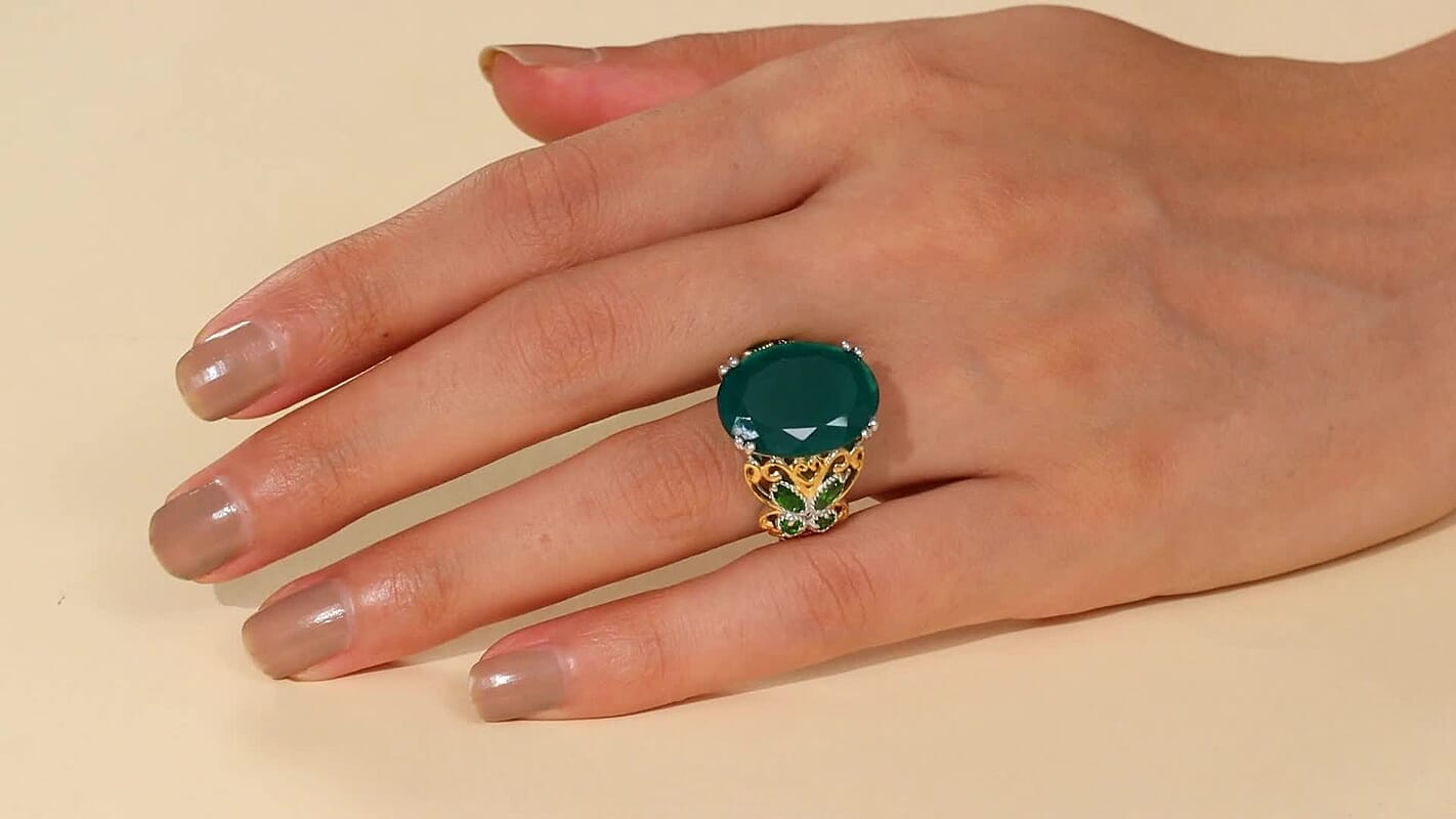 Karis Verde Onyx and Chrome Diopside 12.90 ctw Ring 18K YG Plated and Platinum Bond (Size 10.0)