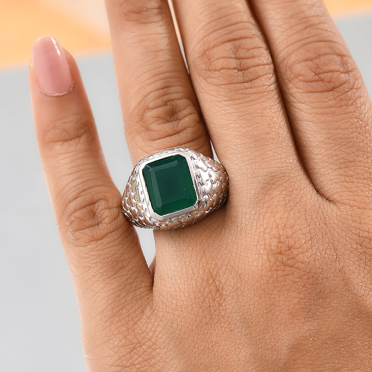 D'Joy Verde Onyx 5.85 ctw Art Deco Men's Ring in Rhodium Over Sterling Silver (Size 9.0) image number 2