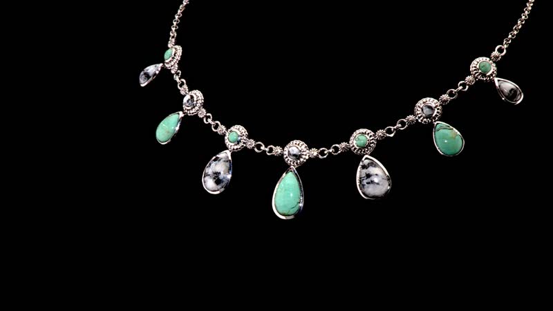 D'Joy Artisan Crafted Royston Turquoise and White Buffalo 24.60 ctw Western Heritage Necklace in Sterling Silver (18-20 Inches)