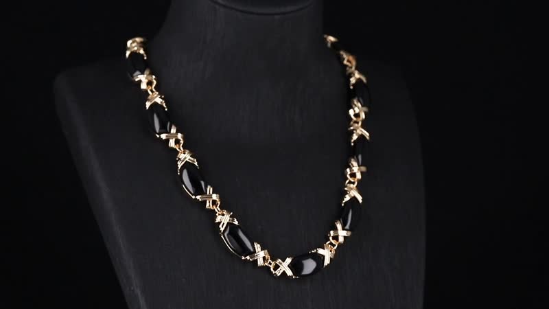 Black Obsidian Molto Kiss Necklace (18-20 Inches) in Goldtone 250.00 ctw