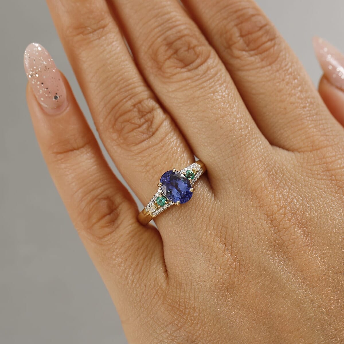 Luxoro AAA Tanzanite, Boyaca Colombian Emerald and Diamond I2 1.80 ctw Ocean Serenade Ring in 10K Yellow Gold (Size 6.0) image number 2