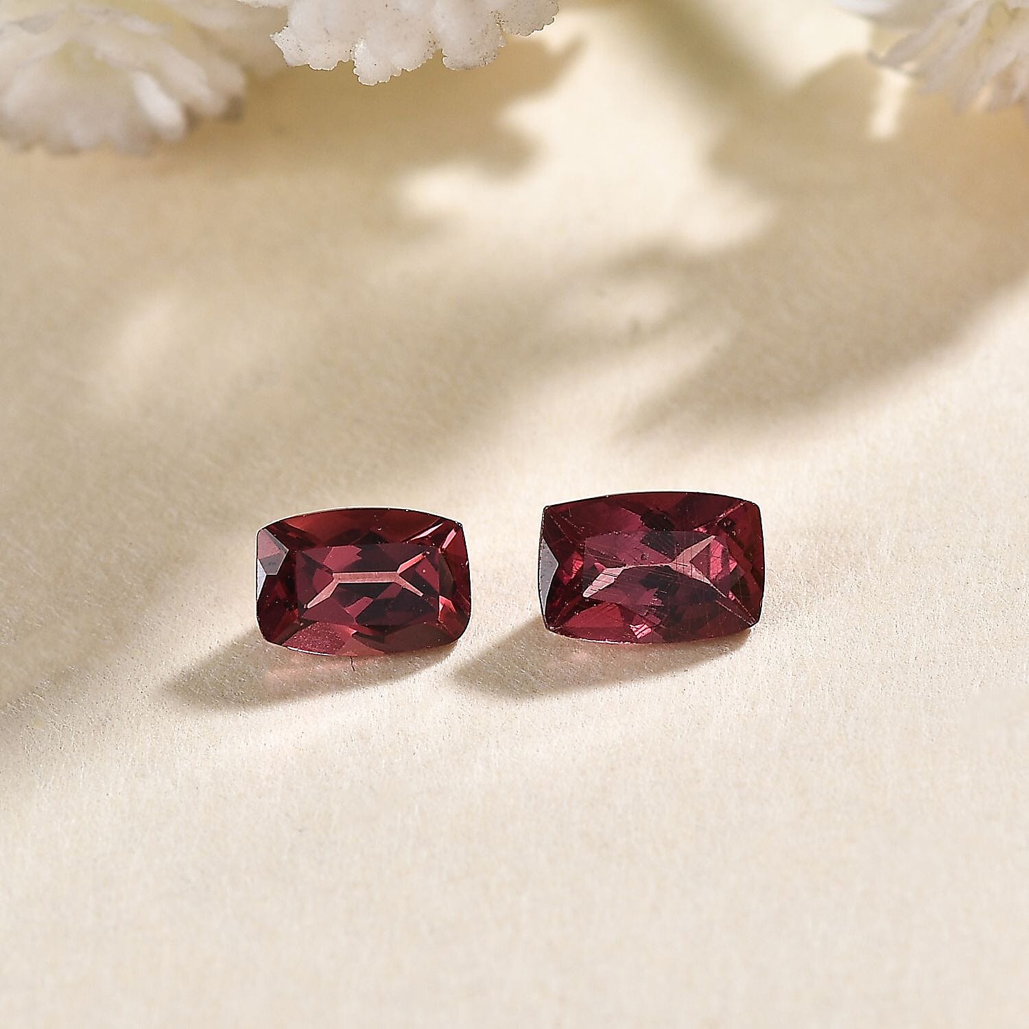 Default Title - Product card gallery slide 2 (10145952334107)