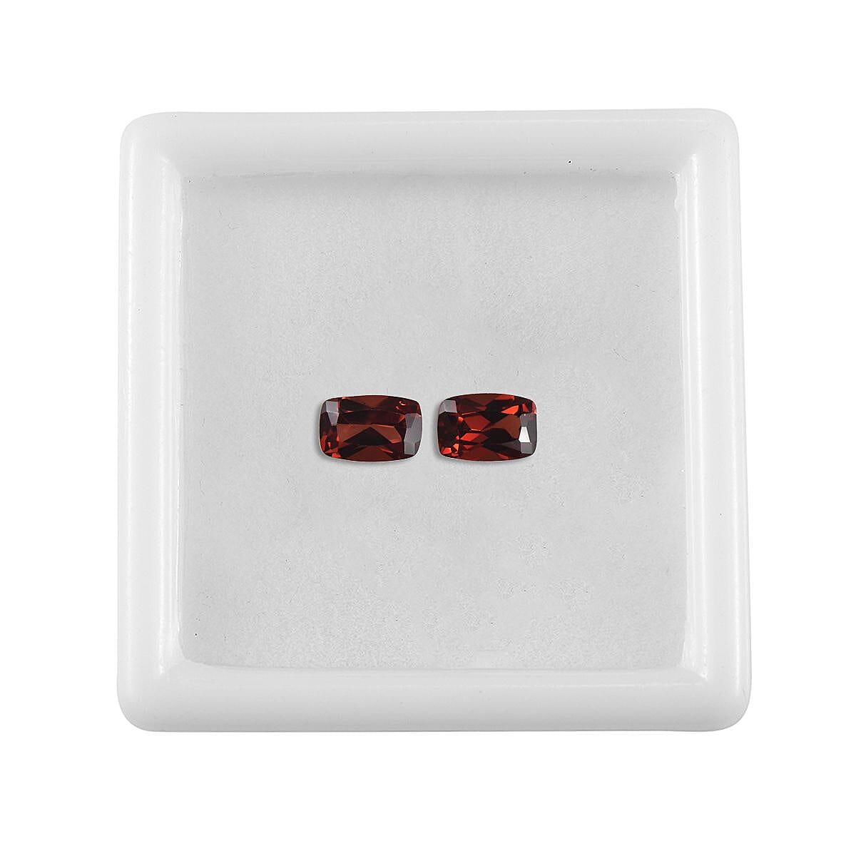AA Mozambique Garnet Set of 2 (Cush 6x4 mm) 1.51 ctw