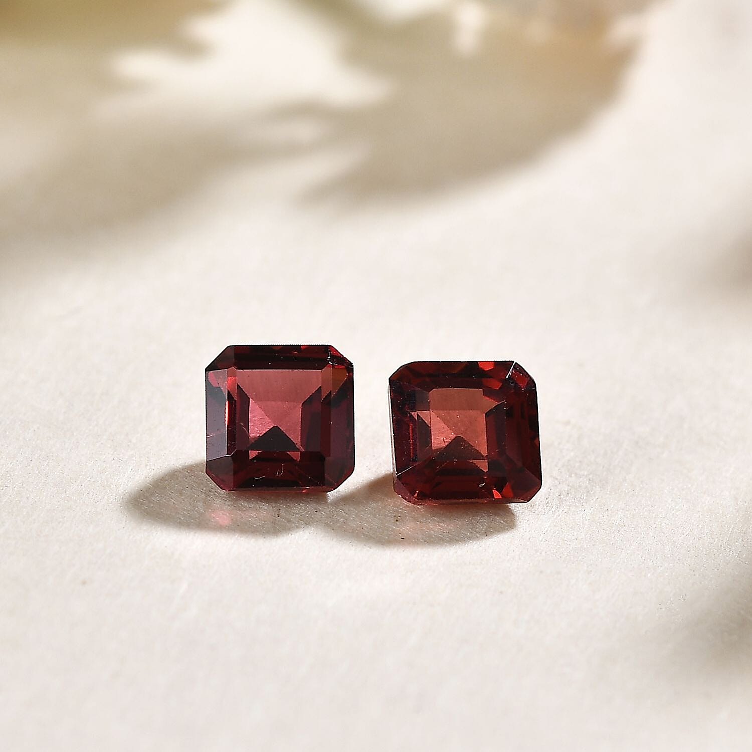 Default Title - Product card gallery slide 2 (10145968226587)