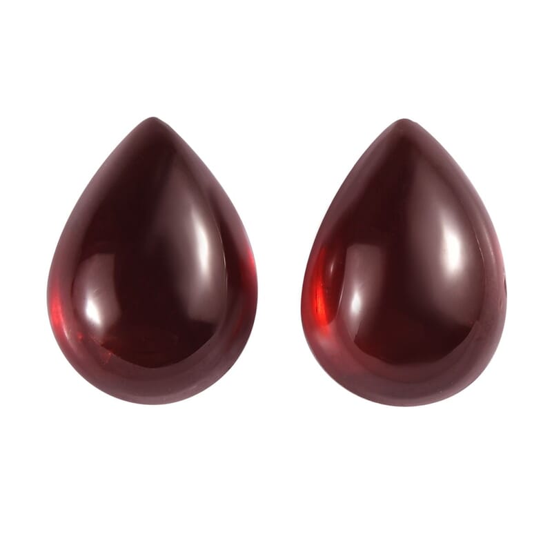 AA Mozambique Garnet Set of 2 (Pear 7x5mm) 1.93 ctw