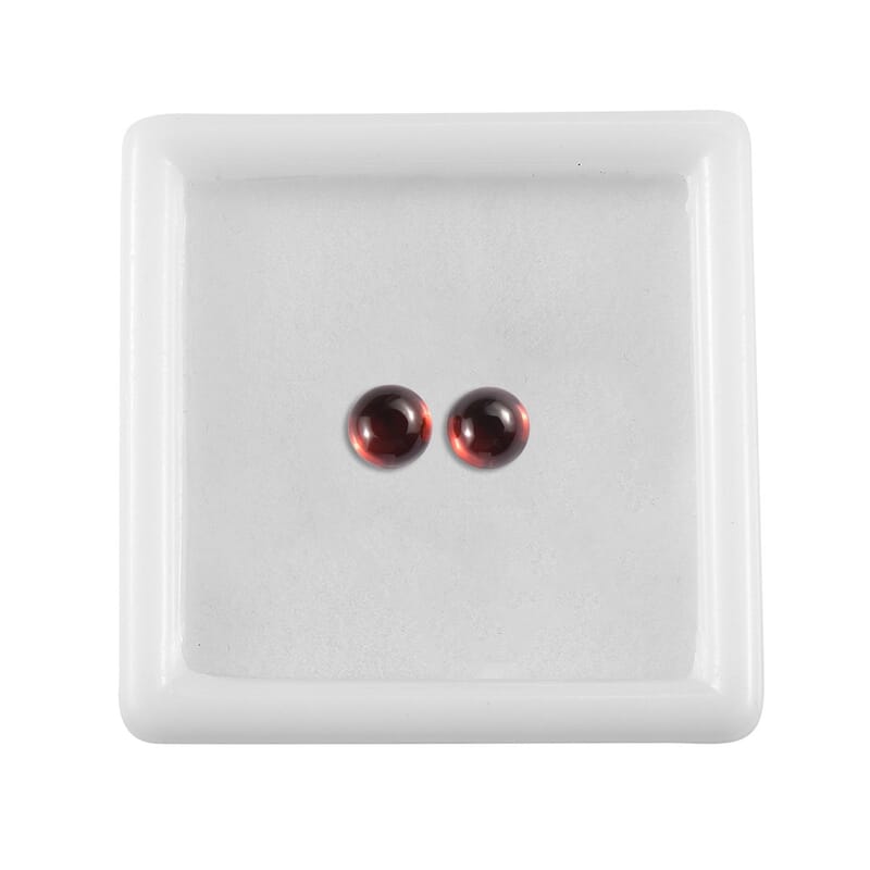 Mozambique Garnet Set of 2 (Rnd 5 mm) 1.52 ctw