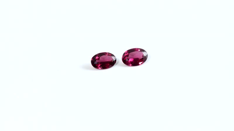 Orissa Rhodolite Garnet Set of 2 (Ovl 6x4 mm) 1.00 ctw