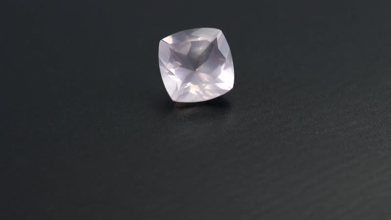 Galilea Rose Quartz (Cush 10x10 mm) 3.64 ctw