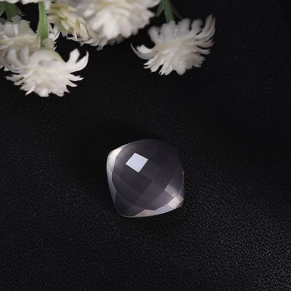 Galilea Rose Quartz (Cush 11x11 mm) 5.60 ctw image number 1