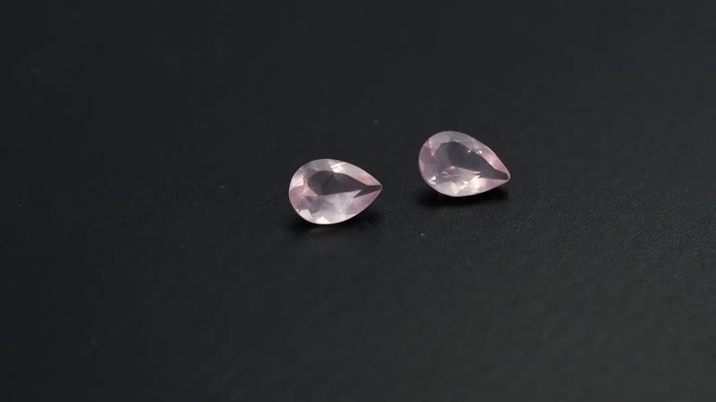 AA Galilea Rose Quartz Set of 2 (Pear 7x5 mm) 1.07 ctw