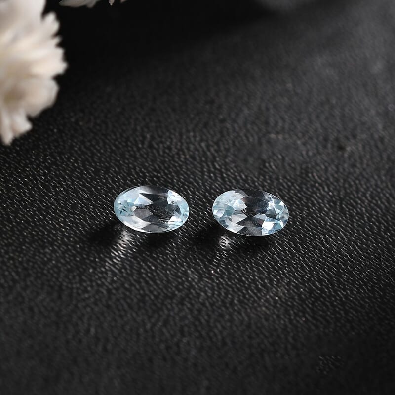 Sky Blue Topaz Set of 2 (Oval 5x3 mm) 0.49 ctw