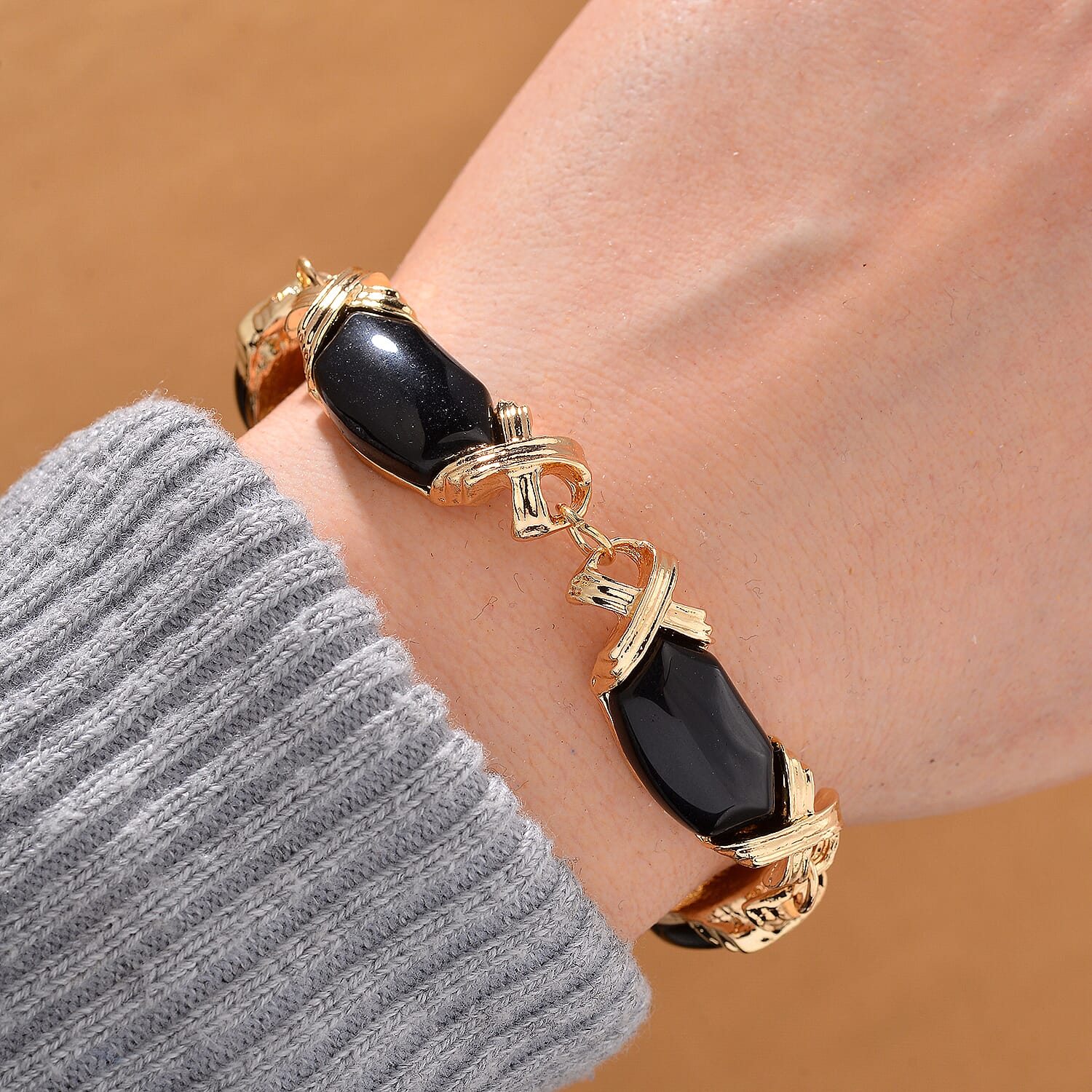 Black Obsidian - Product card gallery slide 2 (9432611848447)