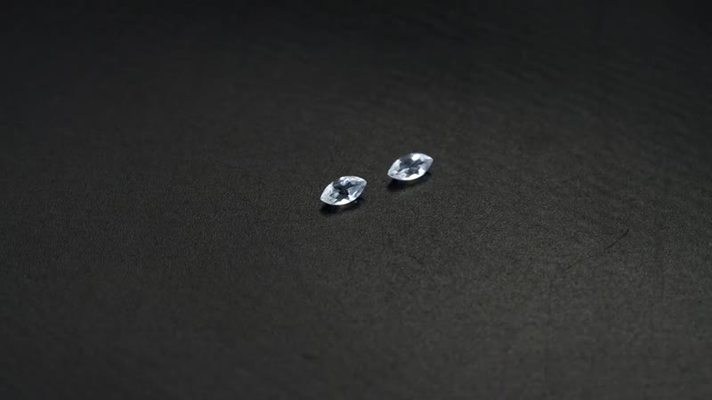 White Topaz Set of 2 (Marquee 5x2.5 mm) 0.35 ctw