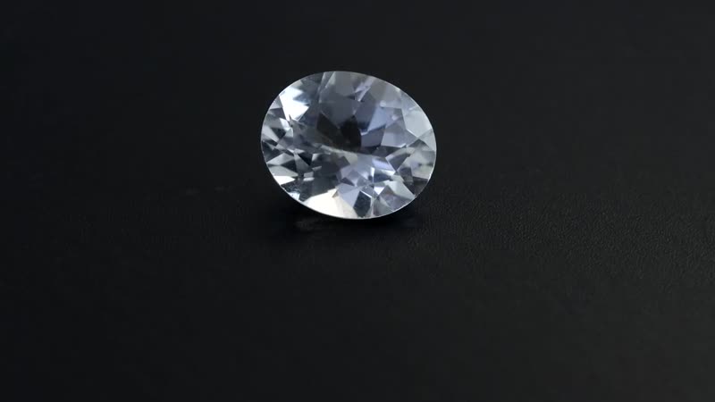 White Topaz (Oval 12x10 mm) 4.84 ctw