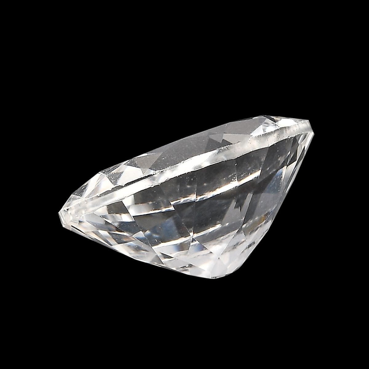 White Topaz (Oval 12x10 mm) 4.84 ctw