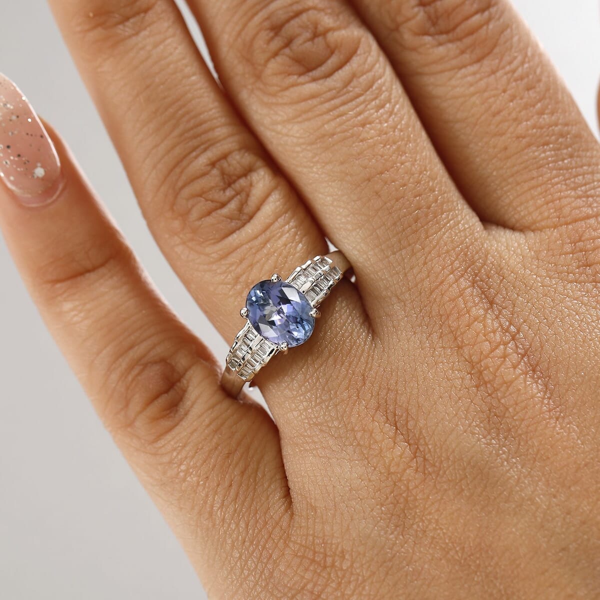 Luxoro Premium Peacock Tanzanite and White Diamond 2.00 ctw Ring in 10K White Gold (Size  9.0) image number 2