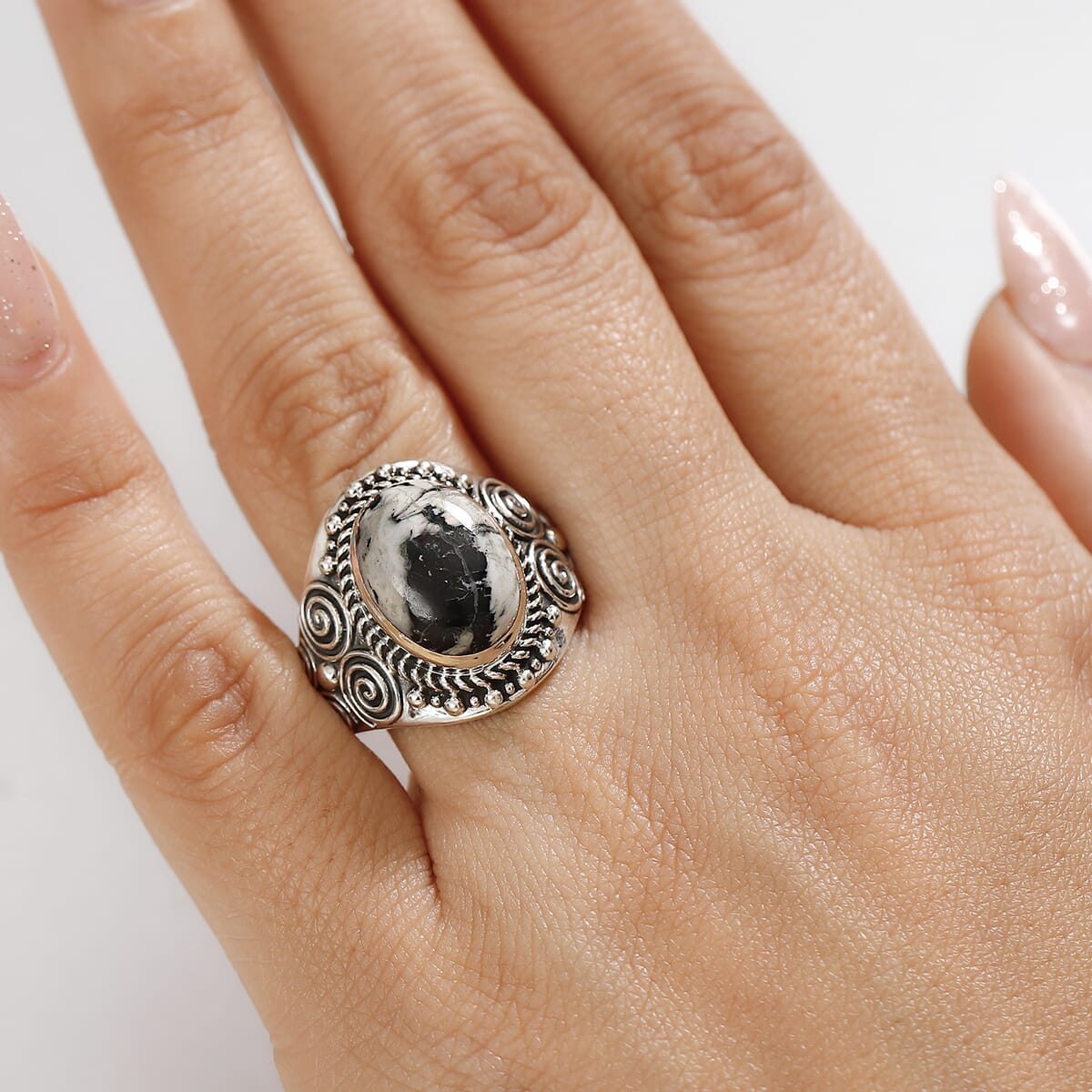 D'Joy Artisan Crafted White Buffalo 5.00 ctw Celestial Ring in Sterling Silver (Size 8.0) image number 2