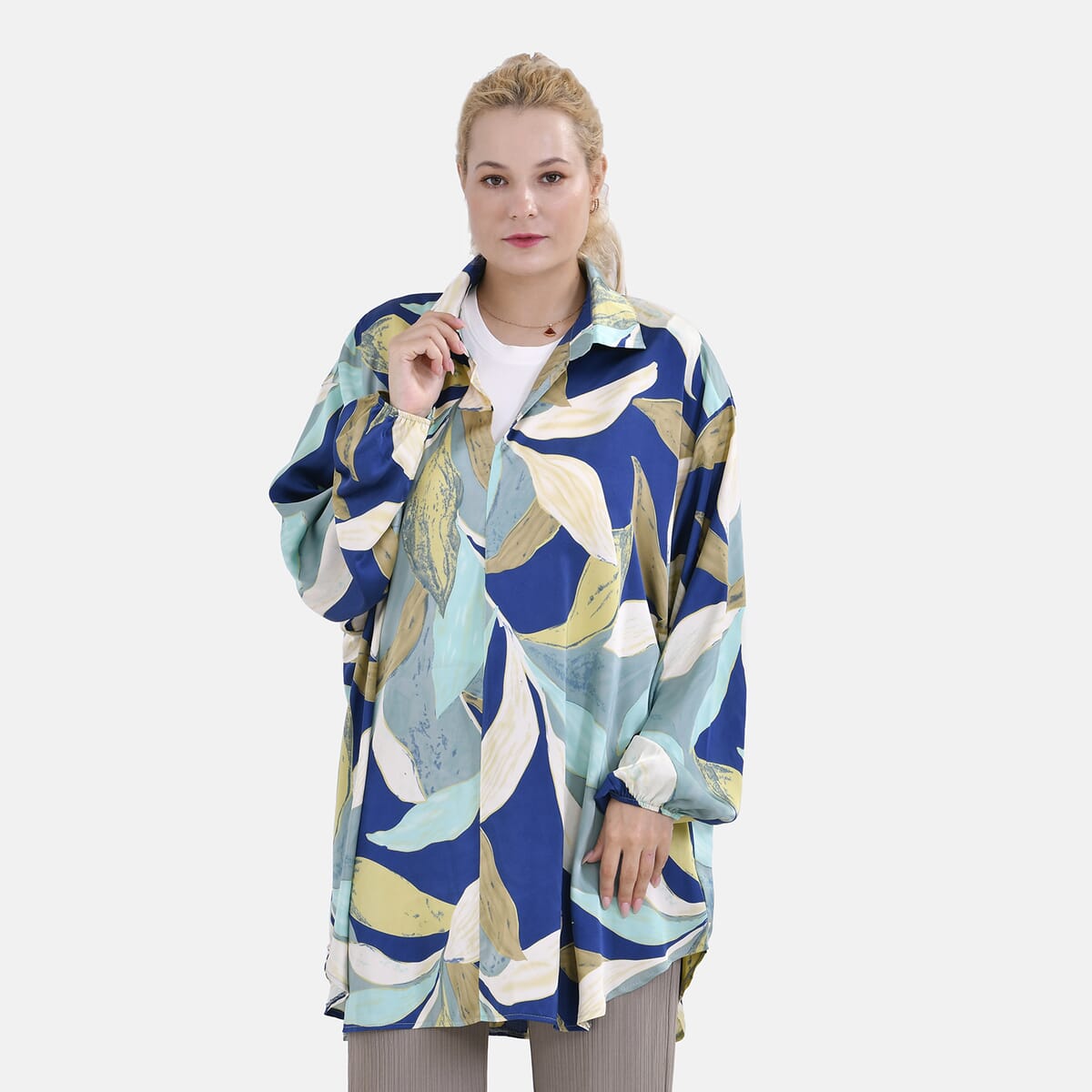 La Marey Blue Floral Oversized Soft Satin Button-Up Collared Shirt – S/M image number 3