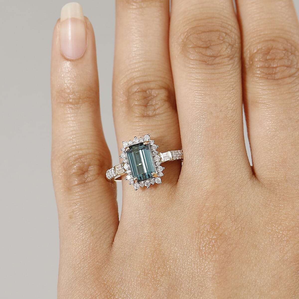 Luxoro AAA Pirineu Lagoon Tourmaline and Diamond I2 2.40 ctw Art Deco Halo Ring in 14K Yellow Gold (Size 7.0) image number 2