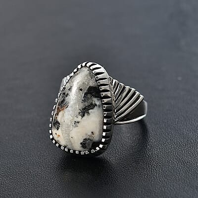 D'Joy Artisan Crafted White Buffalo 12.90 ctw Fancy Ring in Sterling Silver (Size 6.0)