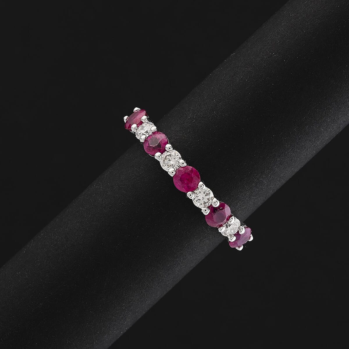 Certified & Appraised Rhapsody AAAA Mozambique Ruby and E-F VS Diamond 1.05 ctw Ring in 950 Platinum (Size 9.0) 4.16 Grams image number 1