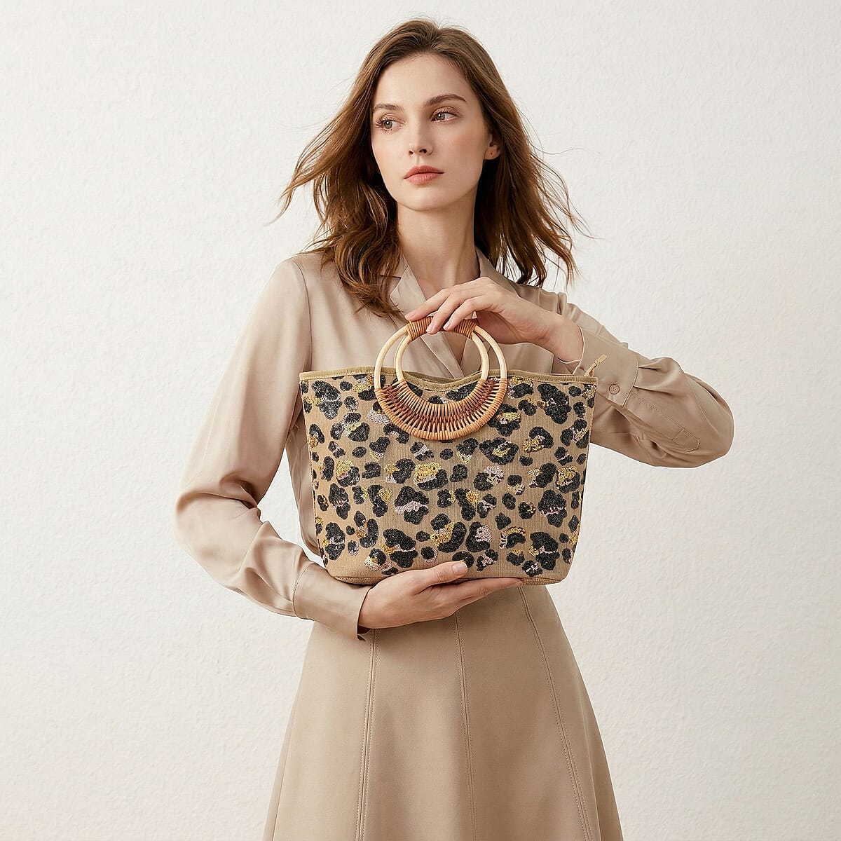 Black and Gold Leopard Pattern Sequin and Polyester Tote Bag image number 4