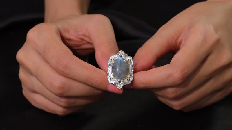 Karis Malagasy Labradorite Solitaire Ring in 18K YG Plated and Platinum Bond (Size 10.0) 12.25 ctw