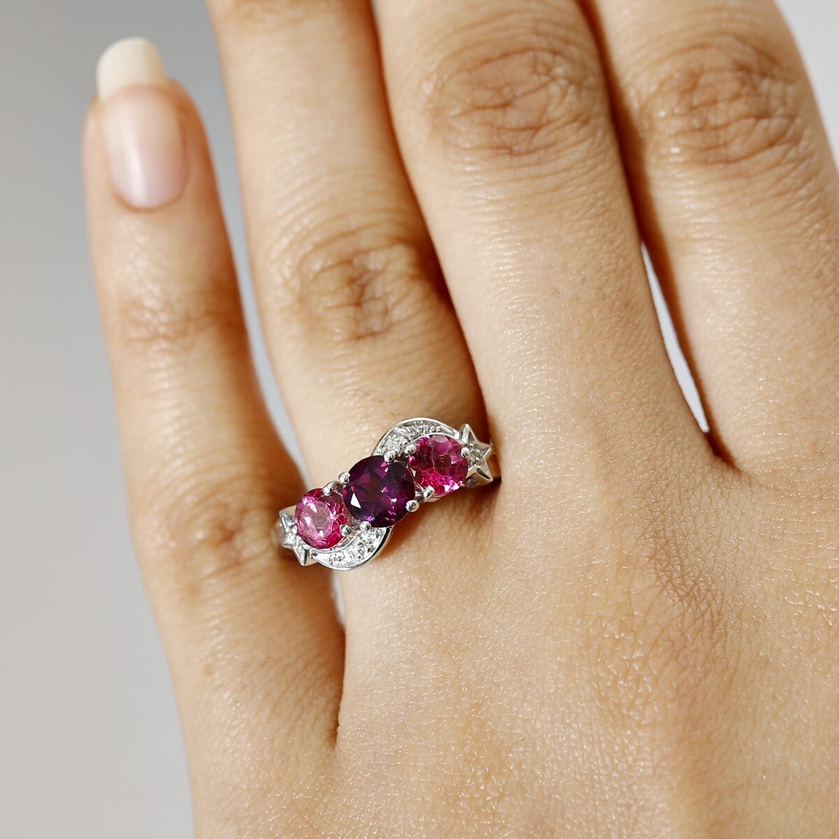 D'Joy Pink and Crimson Mystic Topaz, White Zircon 2.30 ctw Celestial Ring in Rhodium Over Sterling Silver (Size 6.0) image number 2