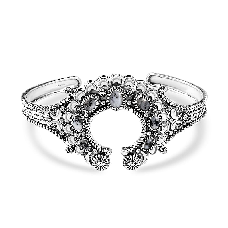 D'Joy Indian Artisan Crafted White Buffalo 4.75 ctw Moonlit Blossom Cuff Bracelet in Sterling Silver (7.25 In)
