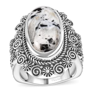 D'Joy Indian Artisan Crafted White Buffalo 9.00 ctw Floral Ring in Sterling Silver (Size 8.0)