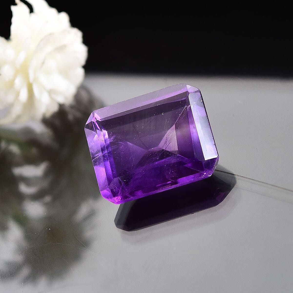 African Amethyst (Oct 11x9 mm) 3.81 ctw image number 1