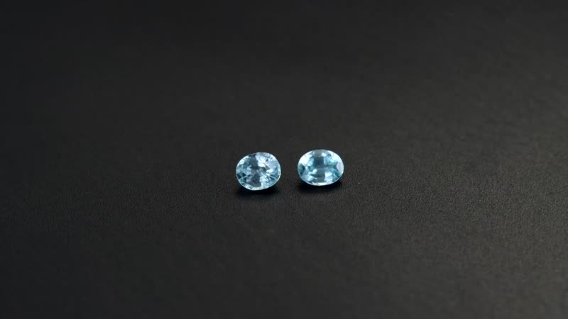 Blue Zircon Set of 2 (Ovl 5x4 mm) 0.90 ctw