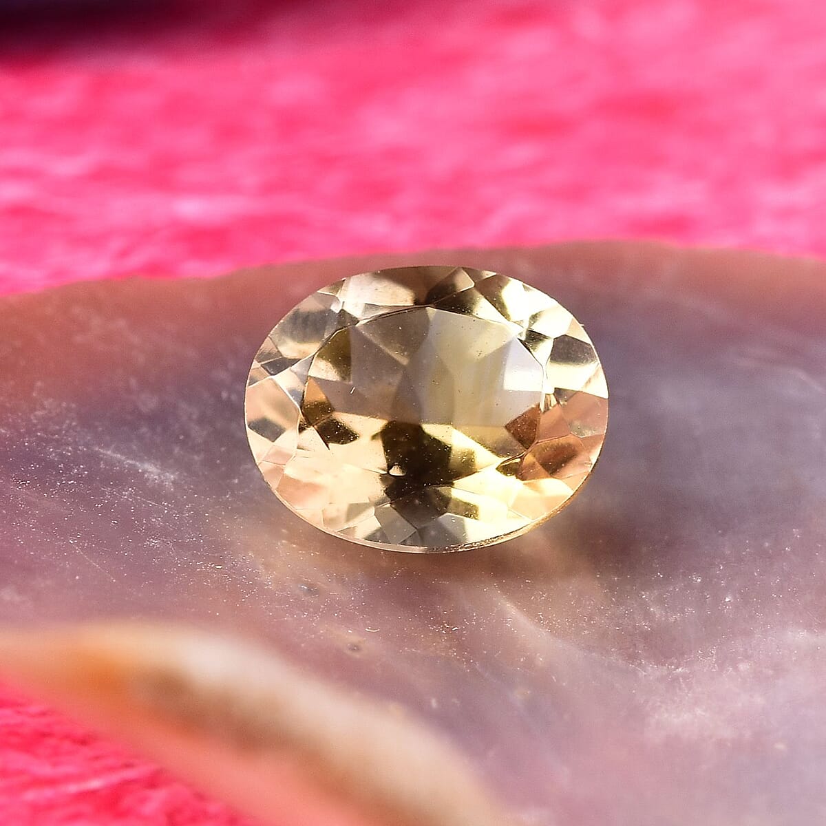 Brazilian Citrine (Ovl 12x10 mm) 1.90 ctw image number 1