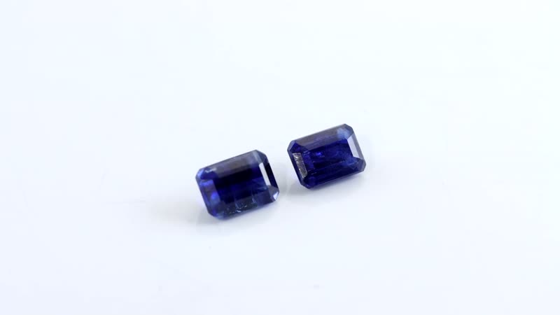 AA Kashmir Kyanite Set of 2 (Oct 7x5 mm) 2.38 ctw