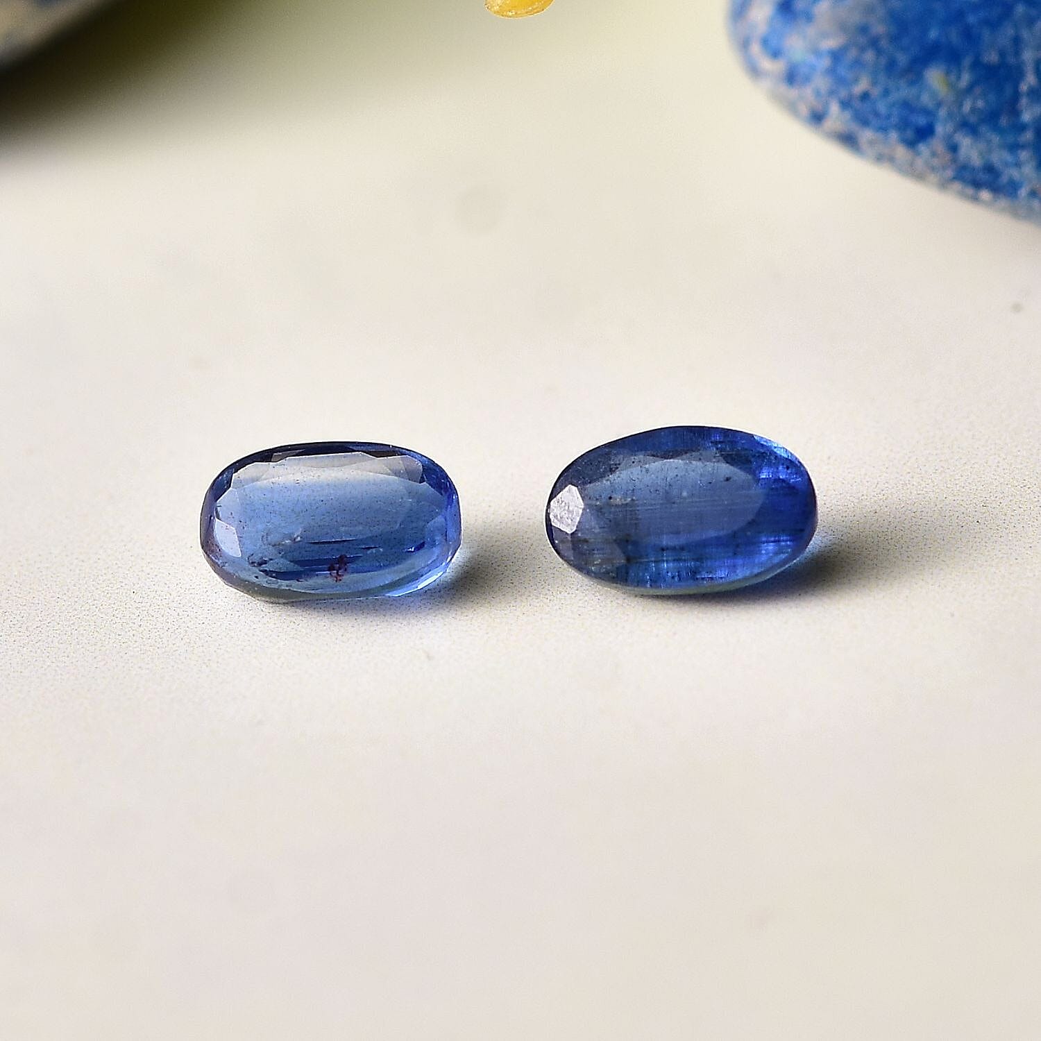 AA Kashmir Kyanite Set of 2 (Ovl 5x3 mm) 0.51 ctw