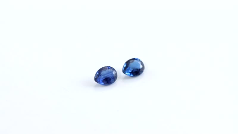 Kashmir Kyanite Set of 2 (Pear 5x4 mm) 0.67 ctw
