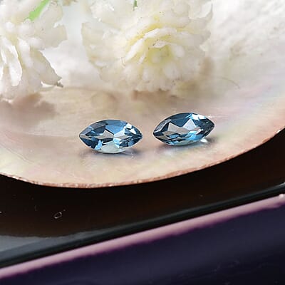 London Blue Topaz Set of 2 (Mrq 6x3 mm) 0.55 ctw