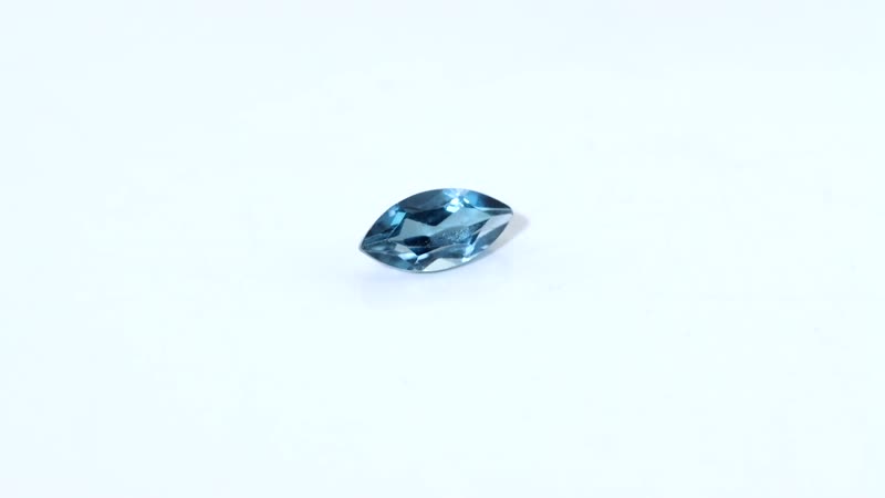 London Blue Topaz (Mrq 8x4 mm) 0.58 ctw