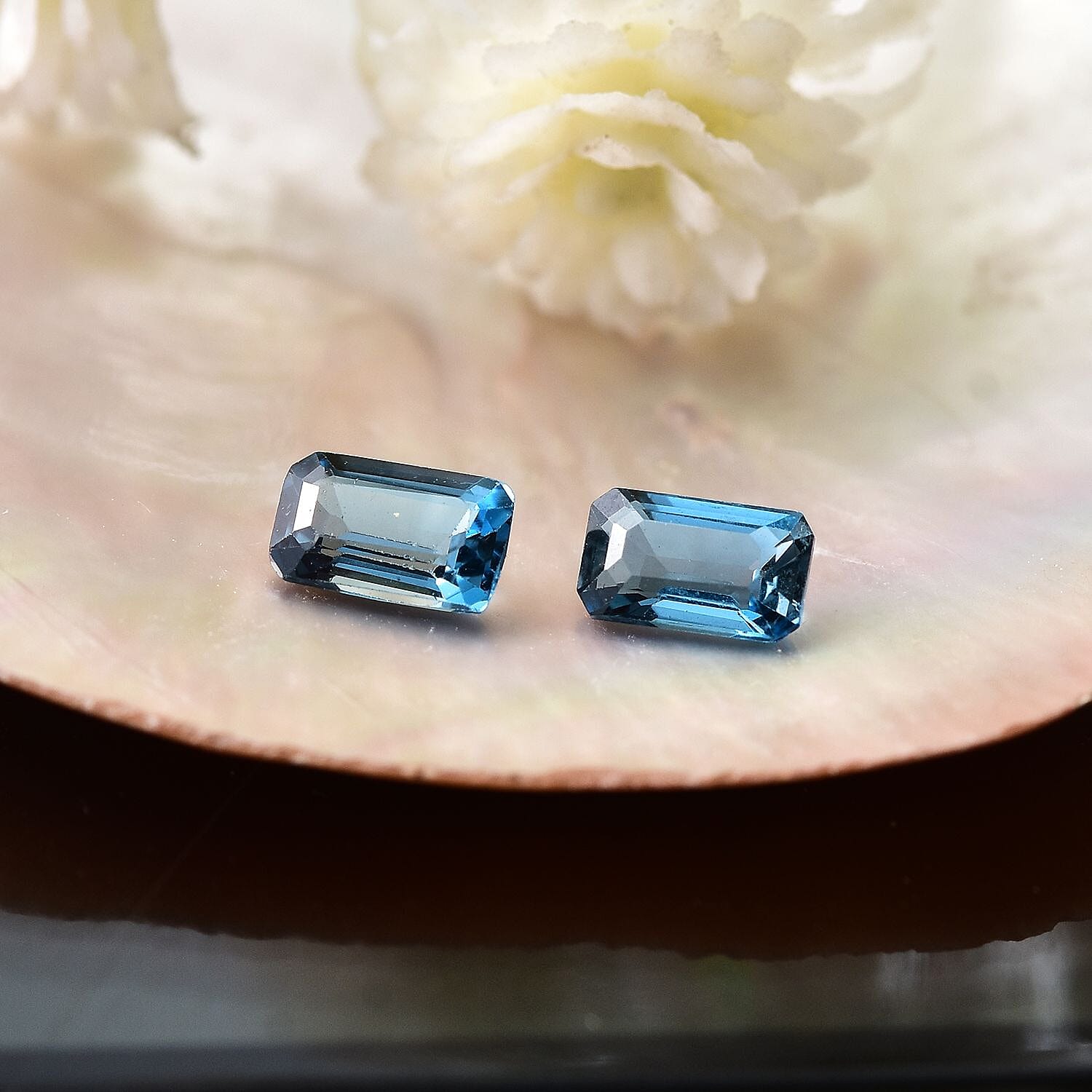 London Blue Topaz Set of 2 (Oct 5x3 mm) 0.60 ctw Loose Gemstone