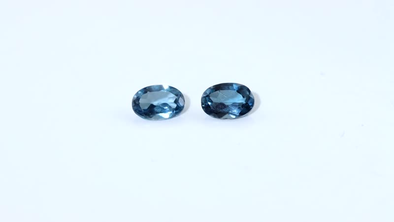 London Blue Topaz Set of 2 (Ovl 6x4 mm) 0.92 ctw
