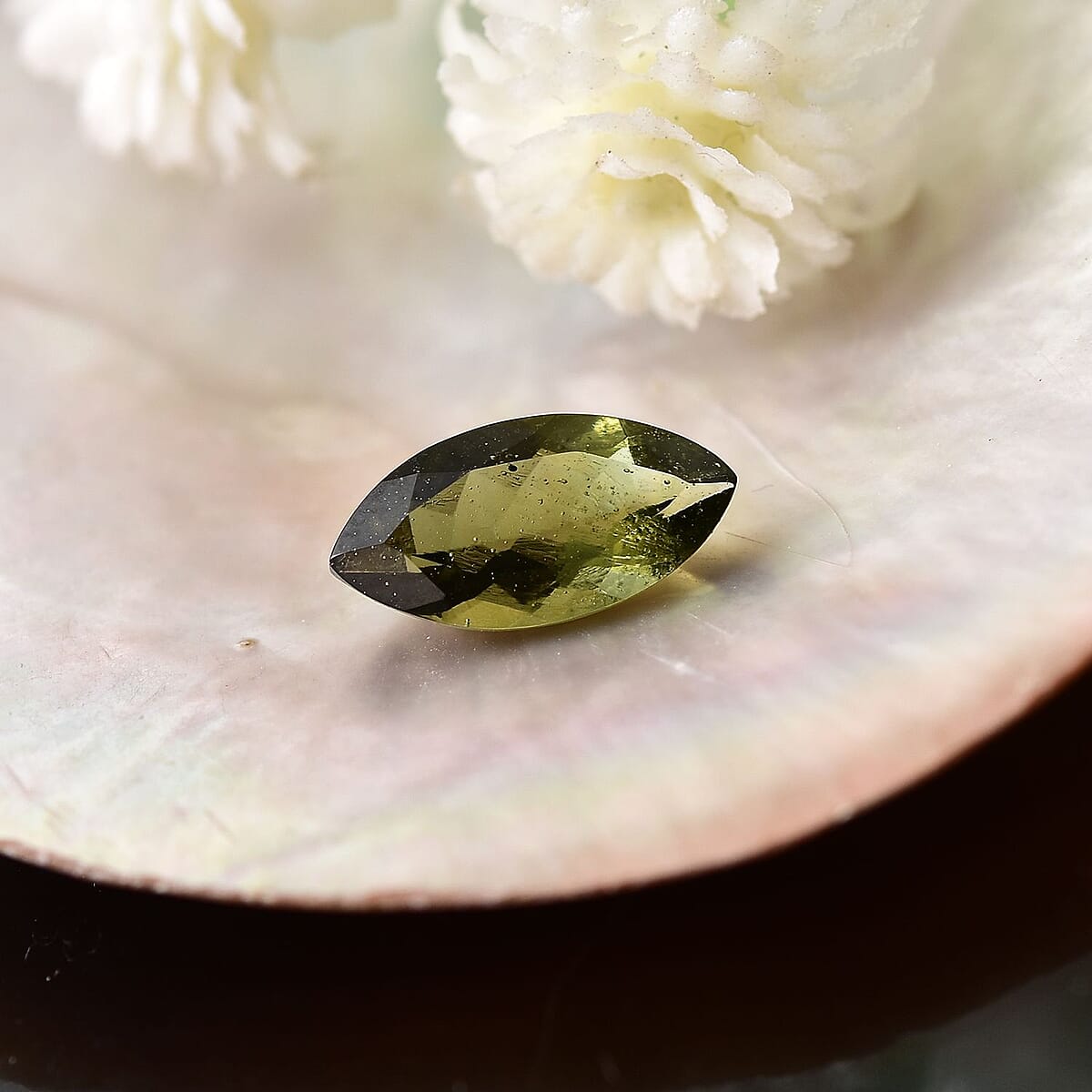 AA Bohemian Moldavite (Mrq 10x5 mm) 0.74 ctw image number 1