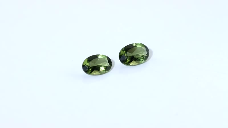 AA Bohemian Moldavite Set of 2 (Ovl 6x4 mm) 0.69 ctw