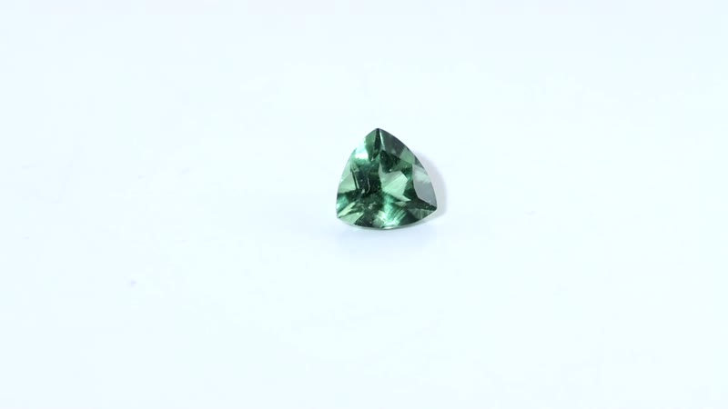 Bohemian Moldavite (Trl 6 mm) 0.56 ctw