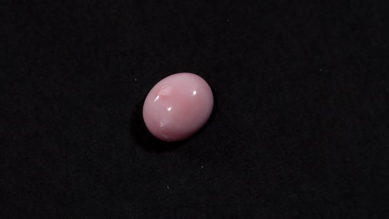 Peach Opal (Ovl 12x10 mm) 2.92 ctw