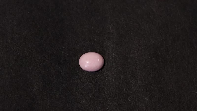 Peach Opal (Ovl 8x6 mm) 0.82 ctw