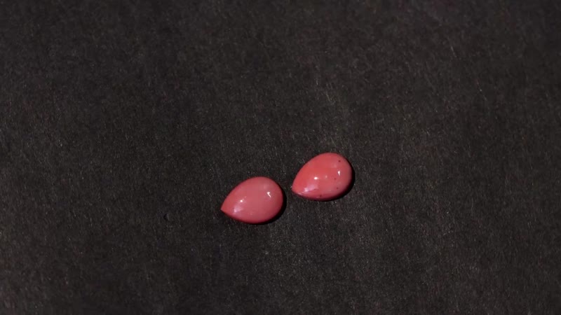 AAA Peach Opal Set of 2 (Pear 7x5 mm) 0.94 ctw